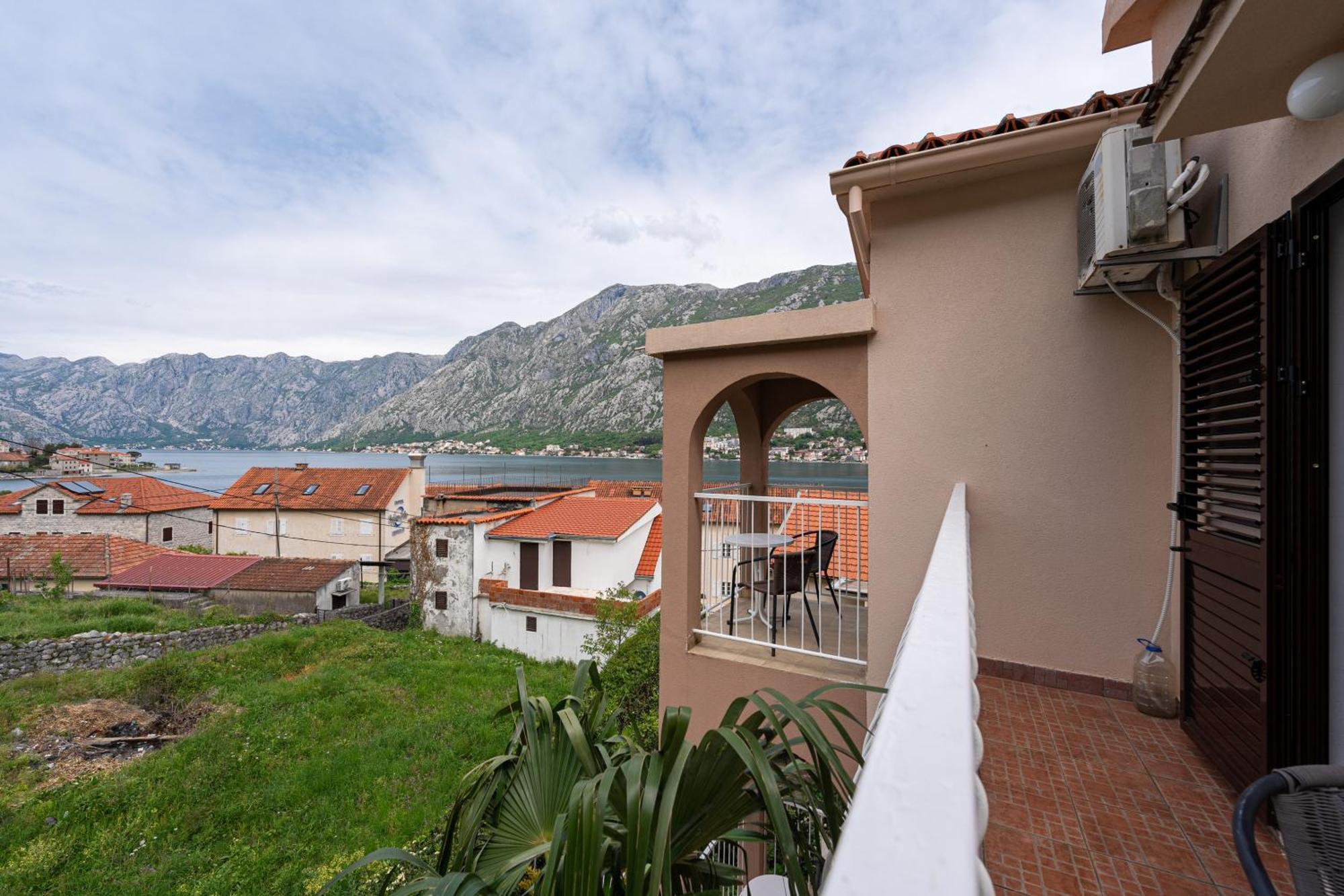 Hotel Bokeljski Dvori Котор Экстерьер фото