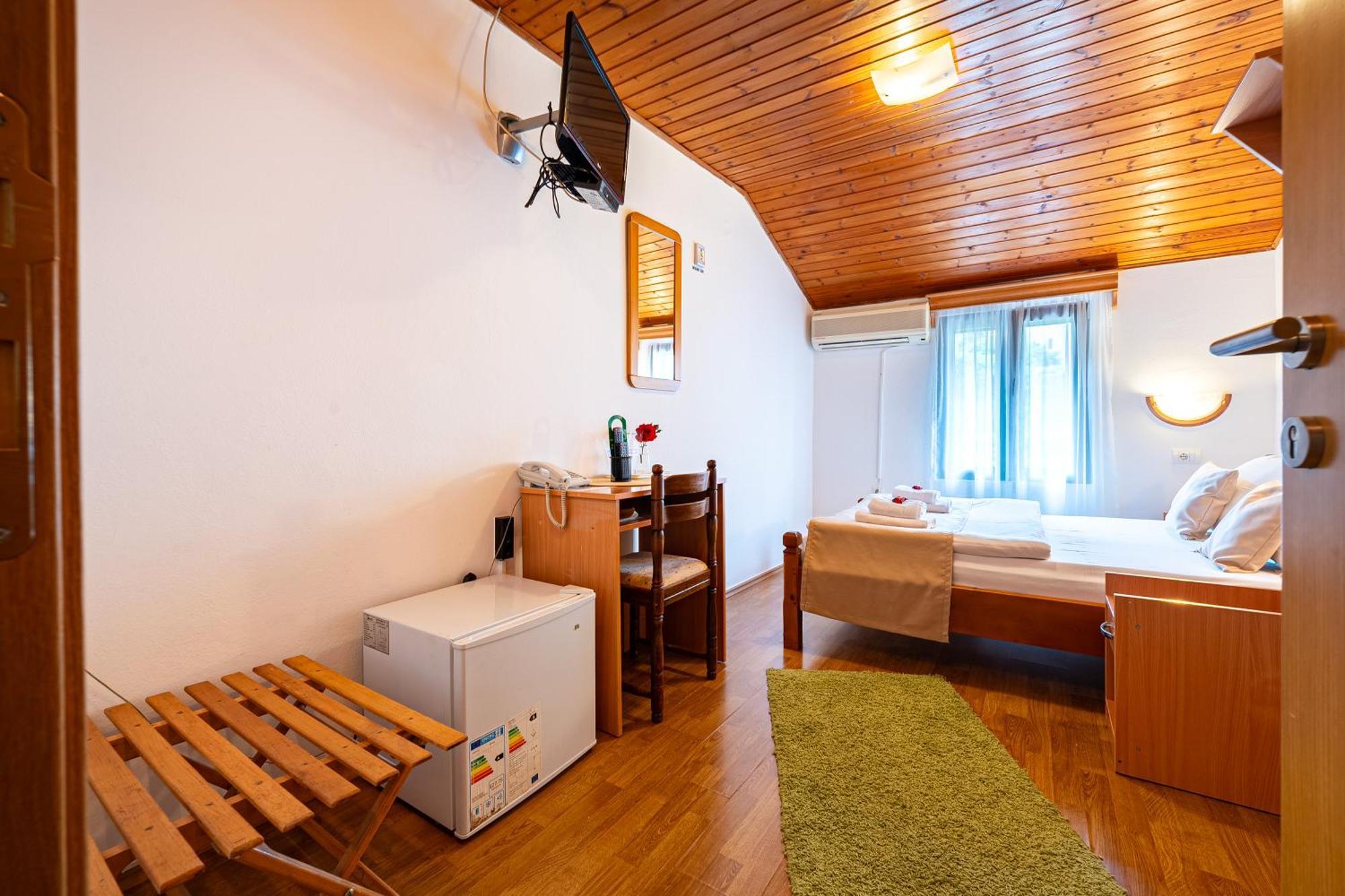 Hotel Bokeljski Dvori Котор Номер фото