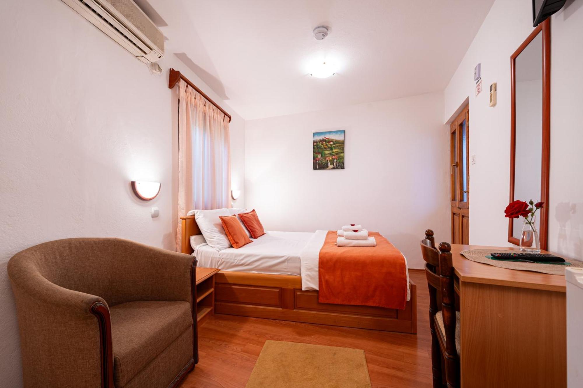 Hotel Bokeljski Dvori Котор Номер фото