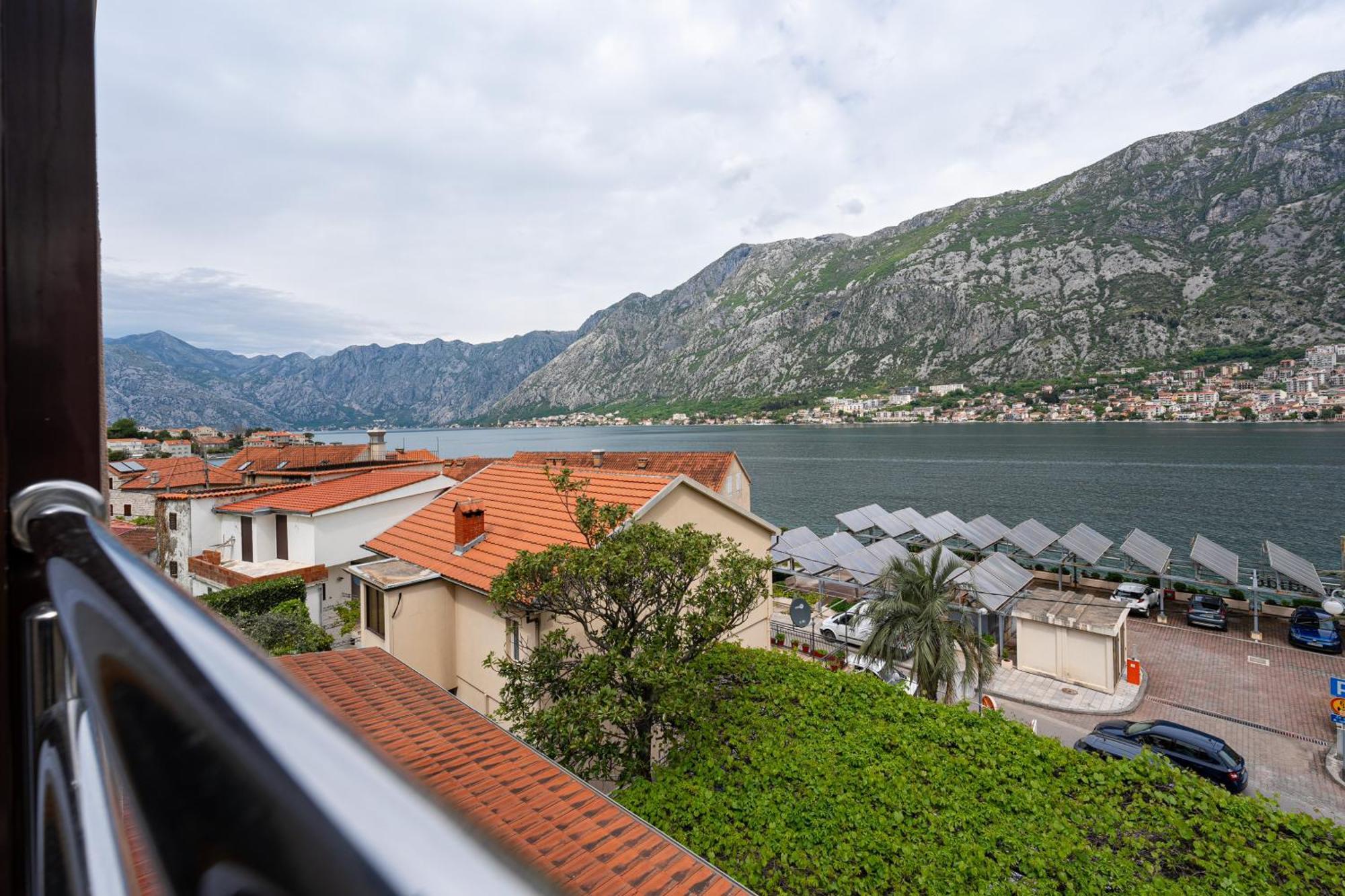 Hotel Bokeljski Dvori Котор Номер фото