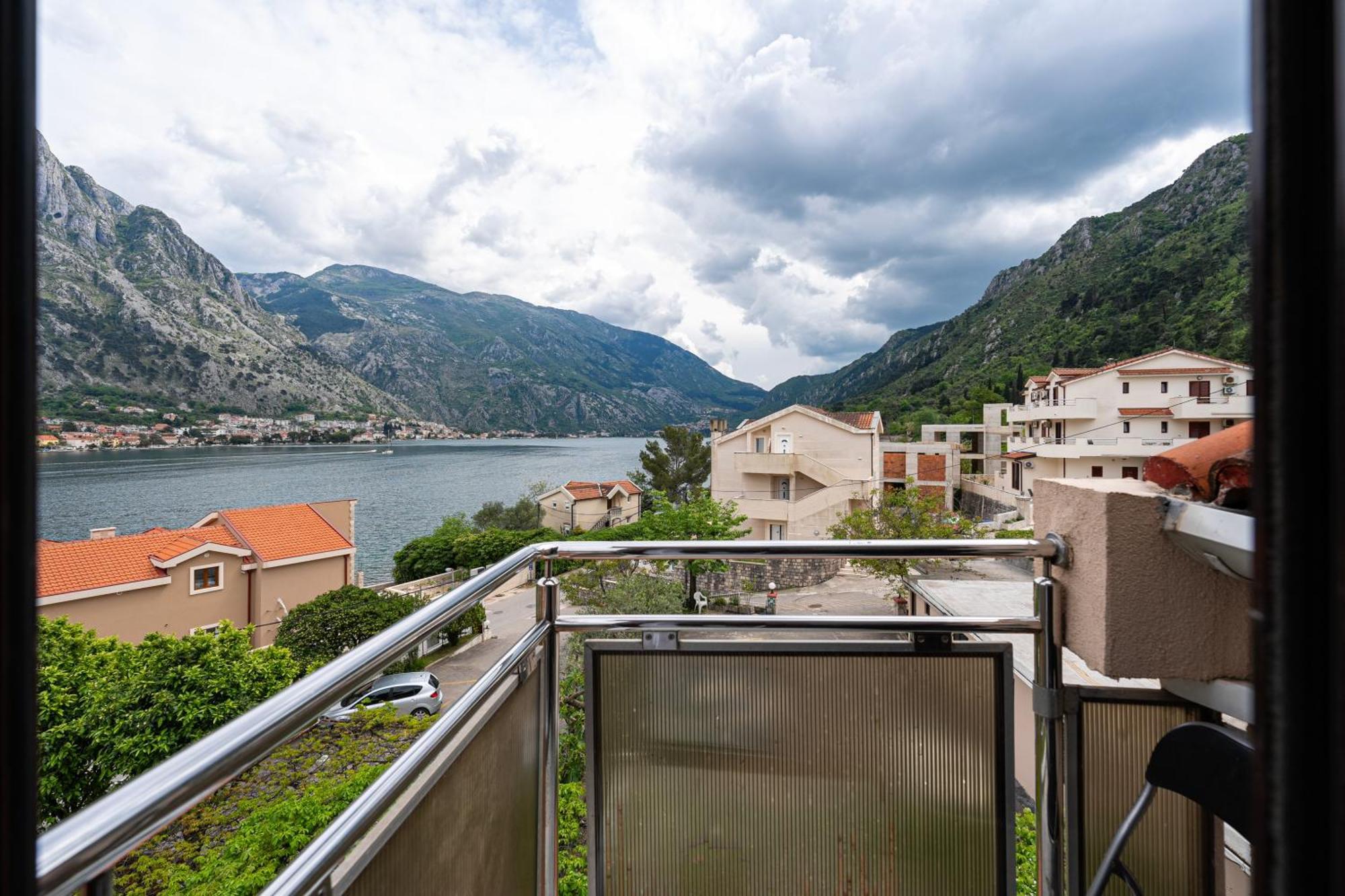 Hotel Bokeljski Dvori Котор Экстерьер фото
