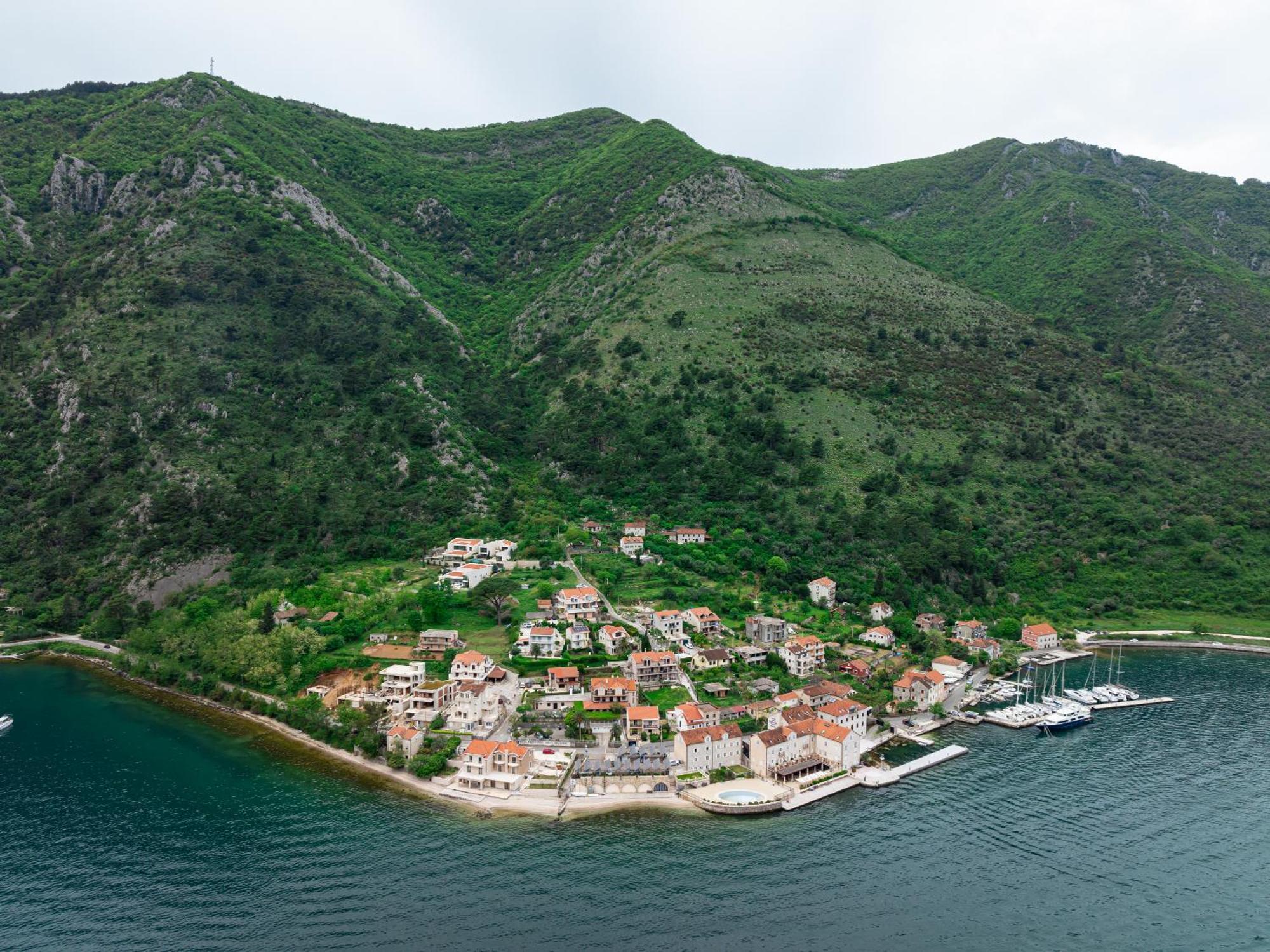 Hotel Bokeljski Dvori Котор Экстерьер фото