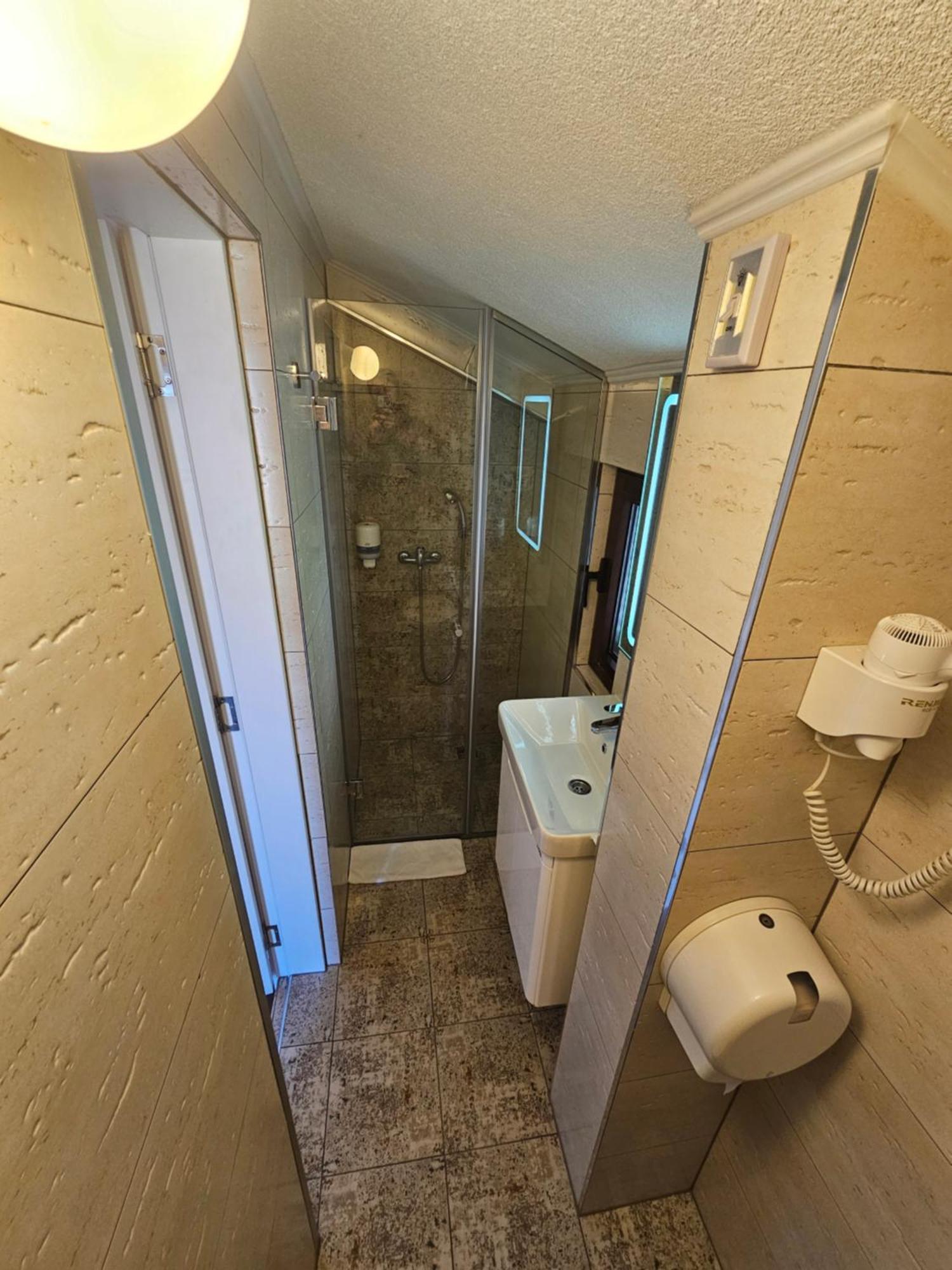 Hotel Bokeljski Dvori Котор Экстерьер фото